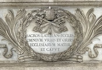 Katedra papieża jest… poza Watykanem. O niezwykłej historii bazyliki na Lateranie