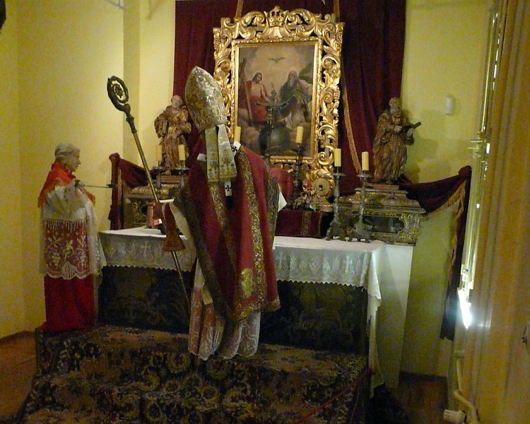 Zapowiedź święceń biskupich w Bractwie Kapłańskim św. Piusa X wzbudziła niepokój. Głos zabrali obrońcy Mszy trydenckiej